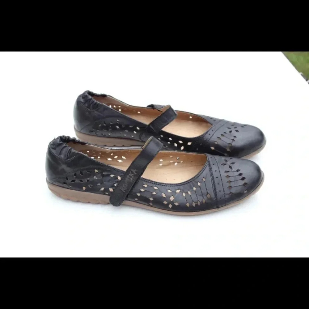 Romika Mary Jane flats